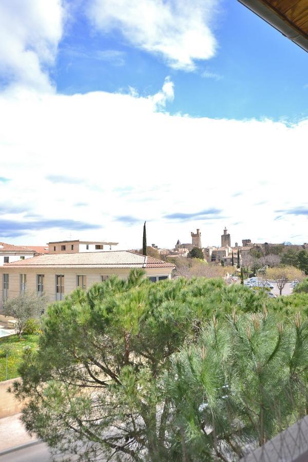 Appartement Dans Residence Avec Piscine Et Parking Uzes Exterior photo